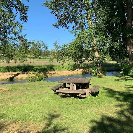 Le Clos Vildor, Maison De Charme Bordee Par La Riviere Holiday home