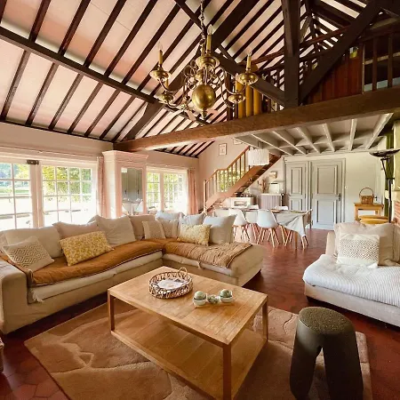 Casa vacanze Le Clos Vildor, Maison De Charme Bordée Par La Rivière *